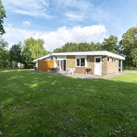 Stylish Beachside Bungalow With Patio Sint Maartensvlotbrug 外观 照片