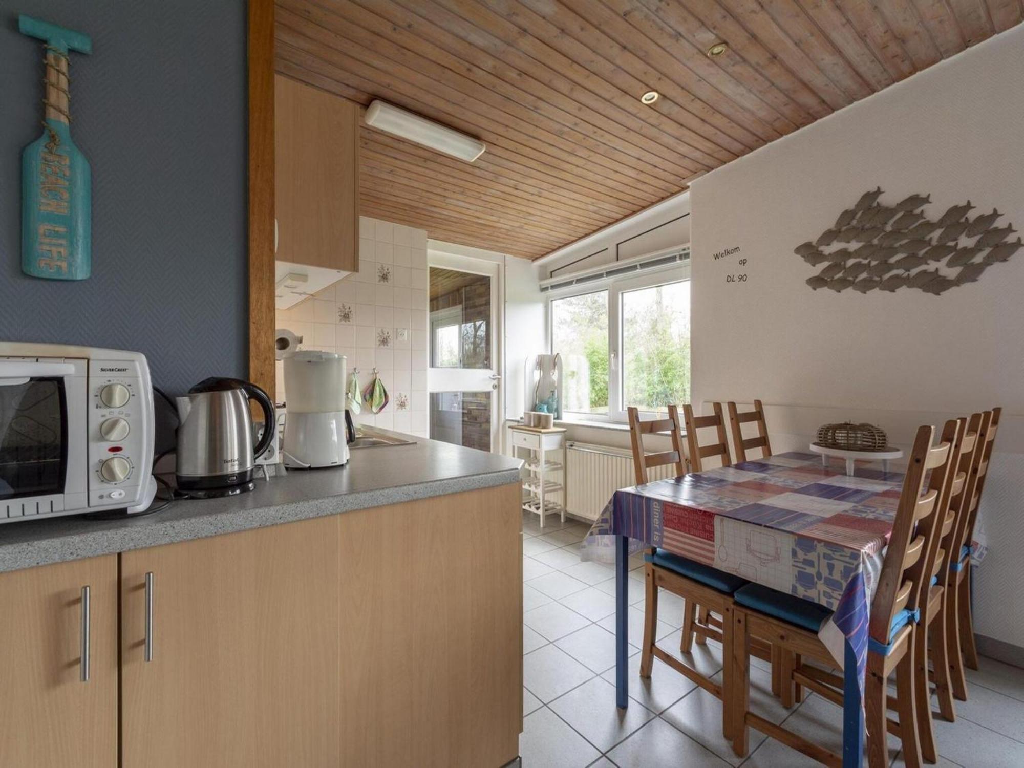Stylish Beachside Bungalow With Patio Sint Maartensvlotbrug 外观 照片