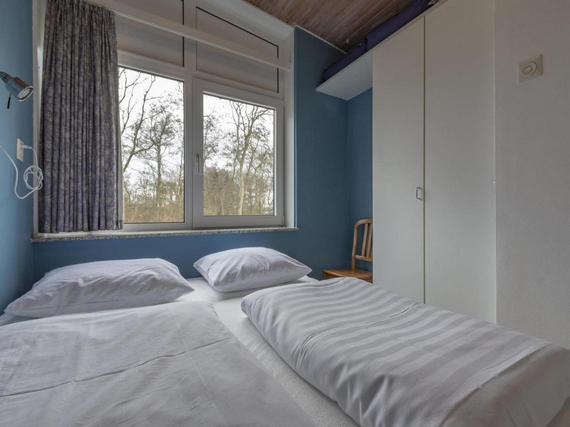 Stylish Beachside Bungalow With Patio Sint Maartensvlotbrug 外观 照片