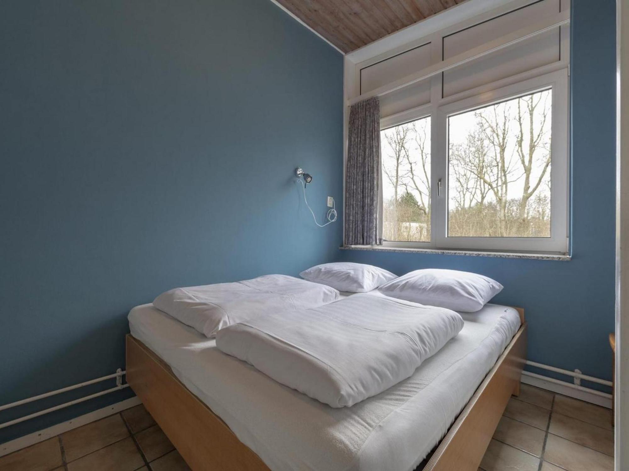 Stylish Beachside Bungalow With Patio Sint Maartensvlotbrug 外观 照片